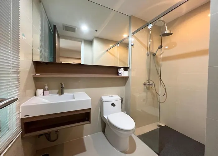 Comfy Entire Steps To Bts & Mrt Sukhumvit Min 14 Nights